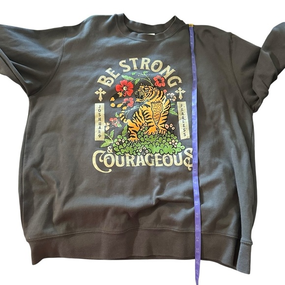 Be Strong Graphic Women's Sweatshirt - Gray - Picture 3 of 6